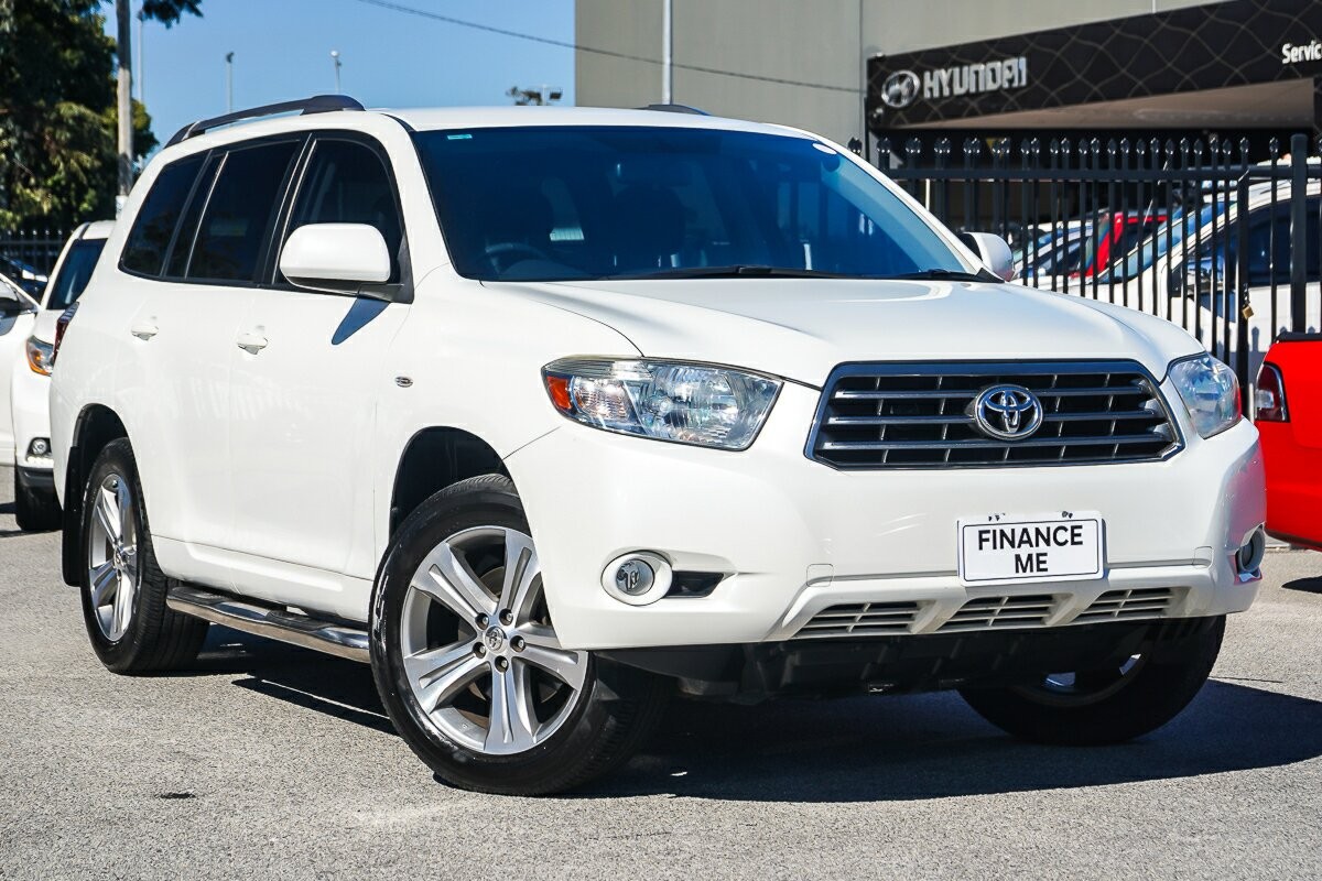 Toyota Kluger image 1