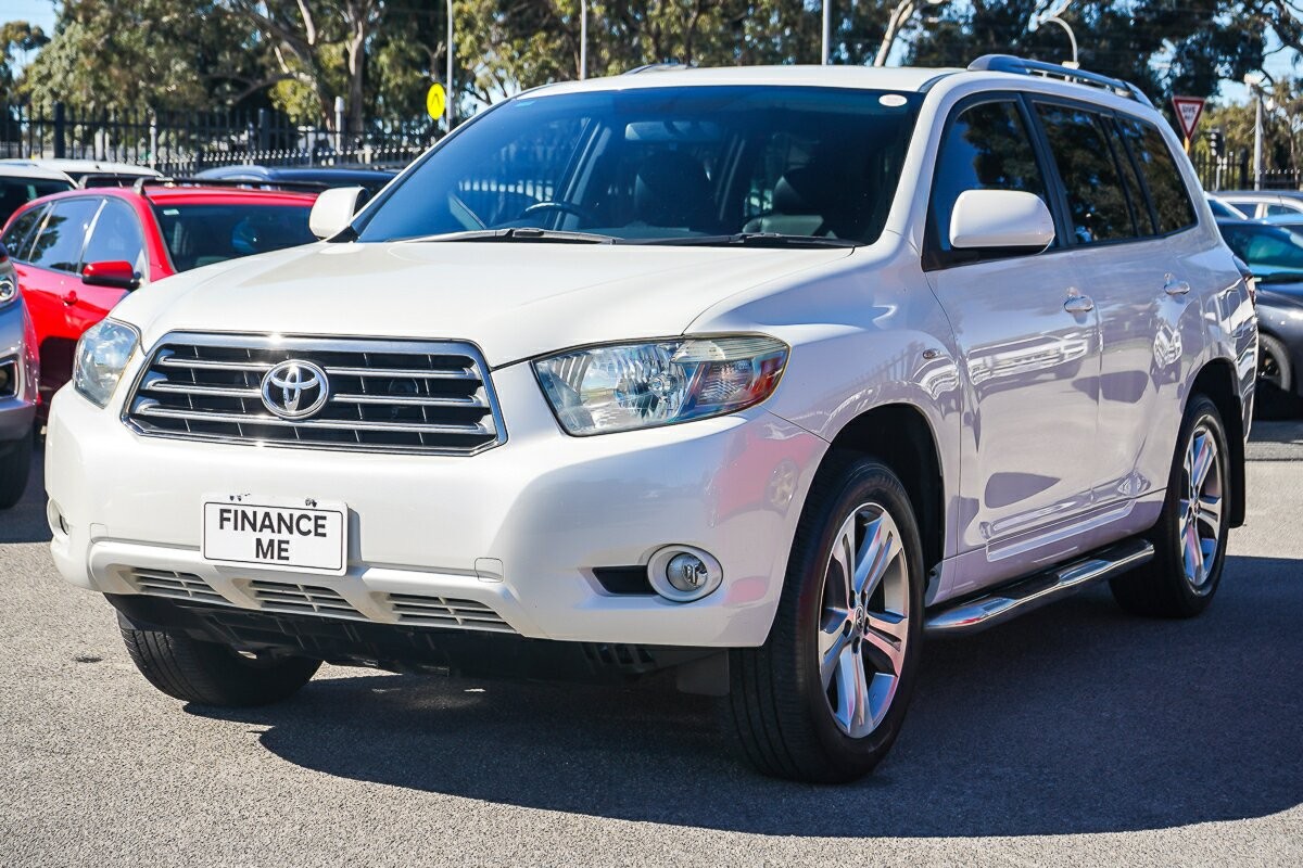 Toyota Kluger image 4