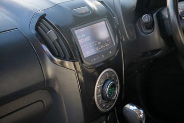 https://vehicle-cdn.autoleague.cloud/4294_81010678_21.jpg