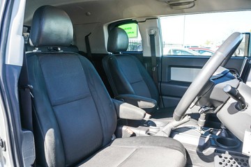 https://vehicle-cdn.autoleague.cloud/4294_81010683_14.jpg