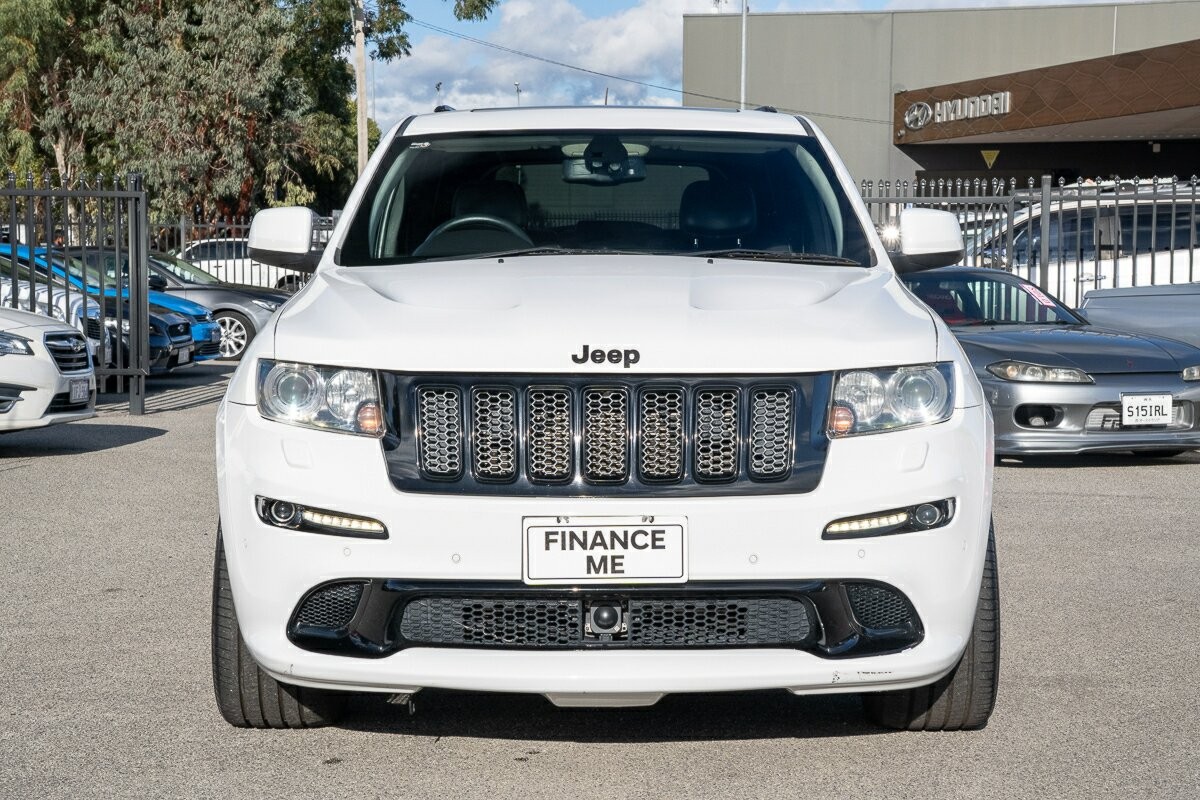 Jeep Grand Cherokee image 3