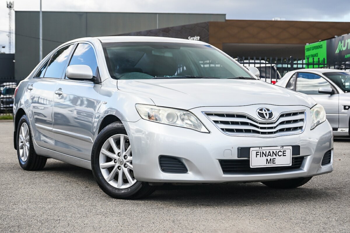 Toyota Camry image 1