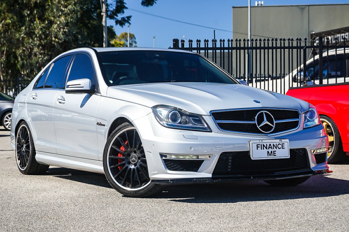 Mercedes Benz C-class image 1