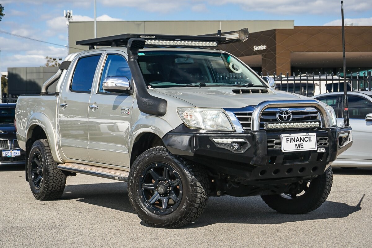 Toyota Hilux image 1
