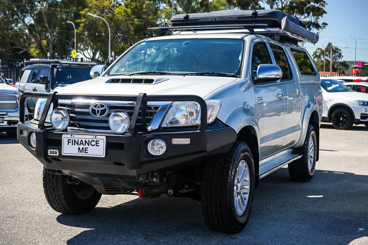 Toyota Hilux image 4