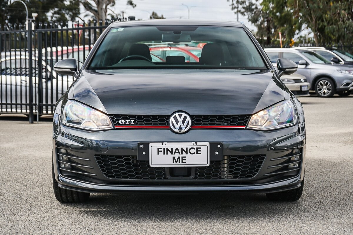 Volkswagen Golf image 3