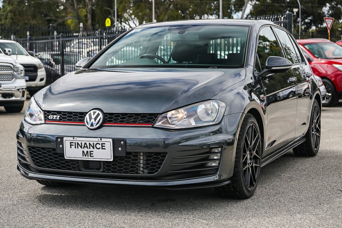 Volkswagen Golf image 4