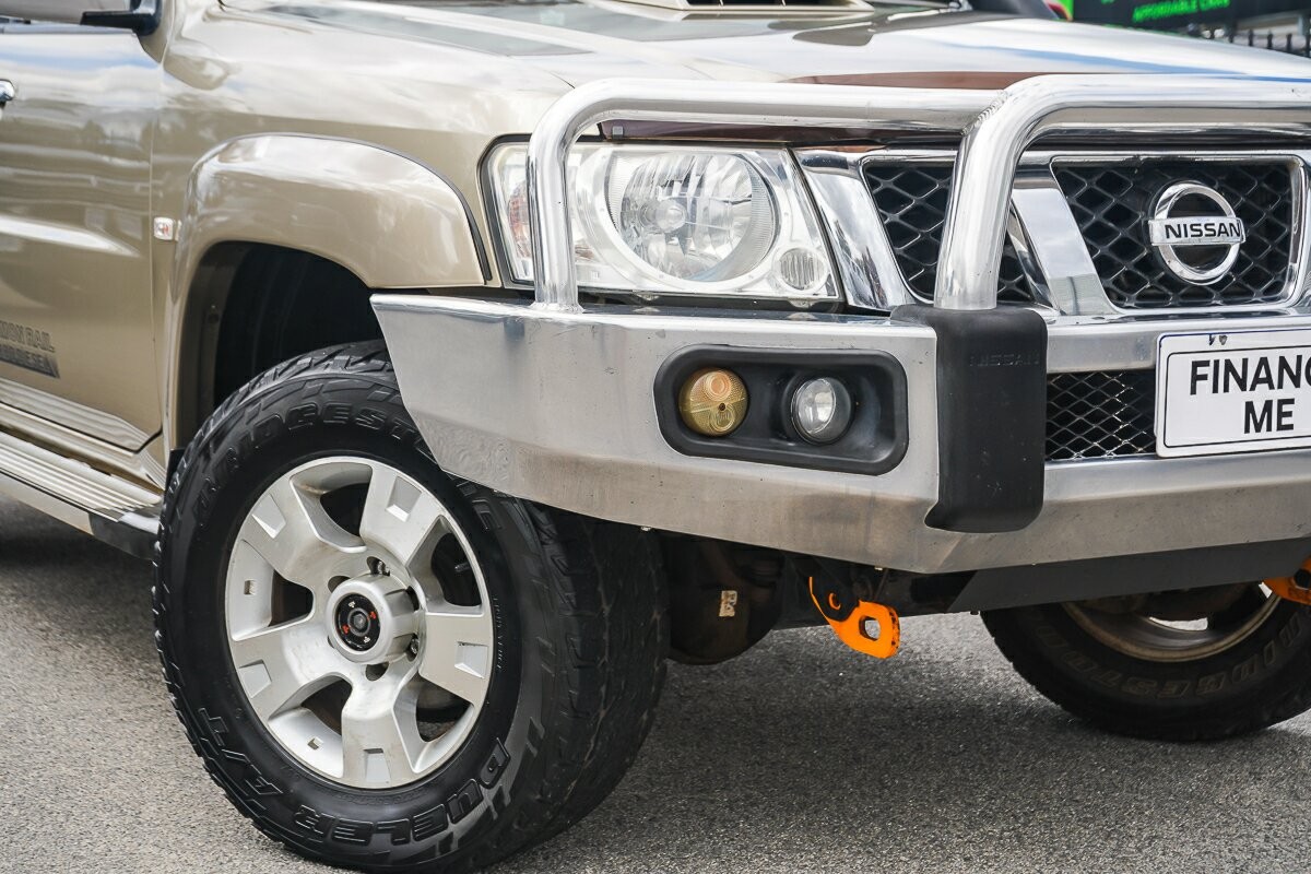 Nissan Patrol image 2