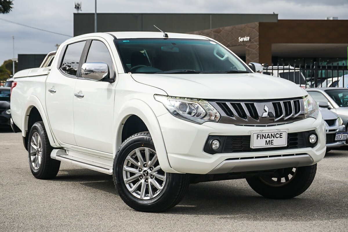 Mitsubishi Triton image 1