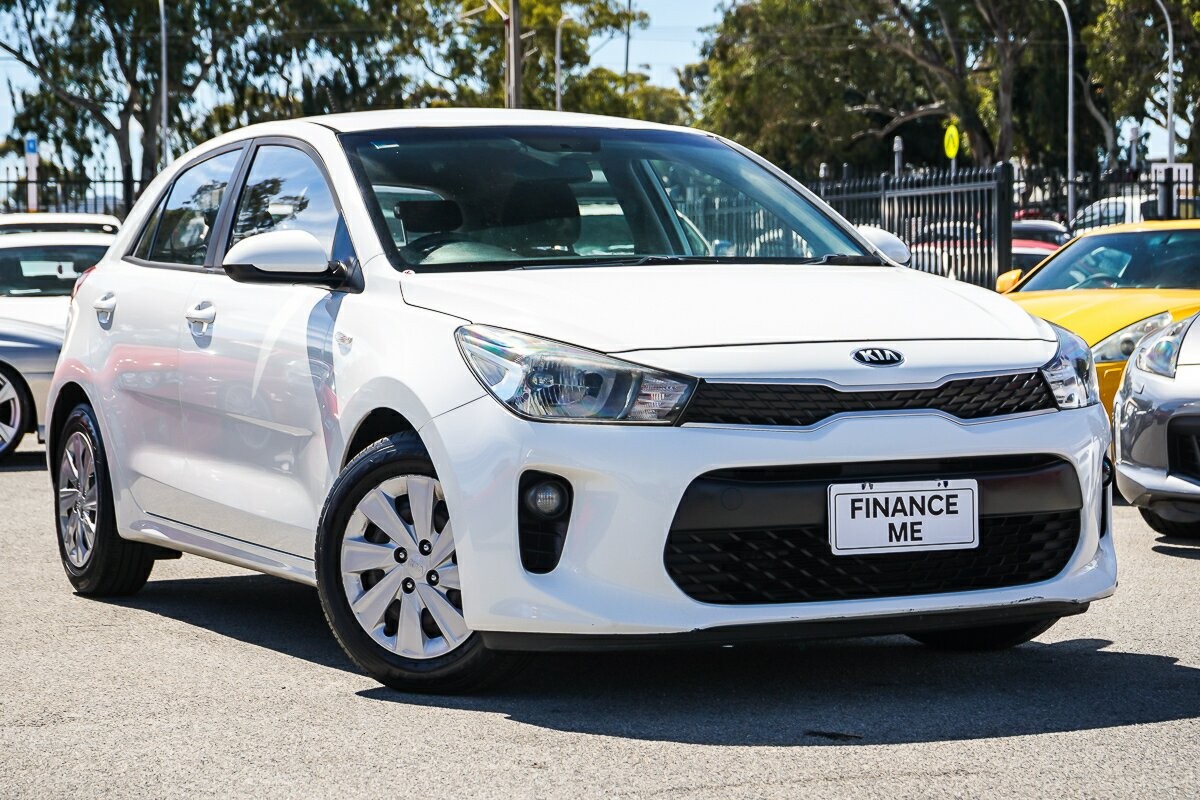 Kia Rio image 1