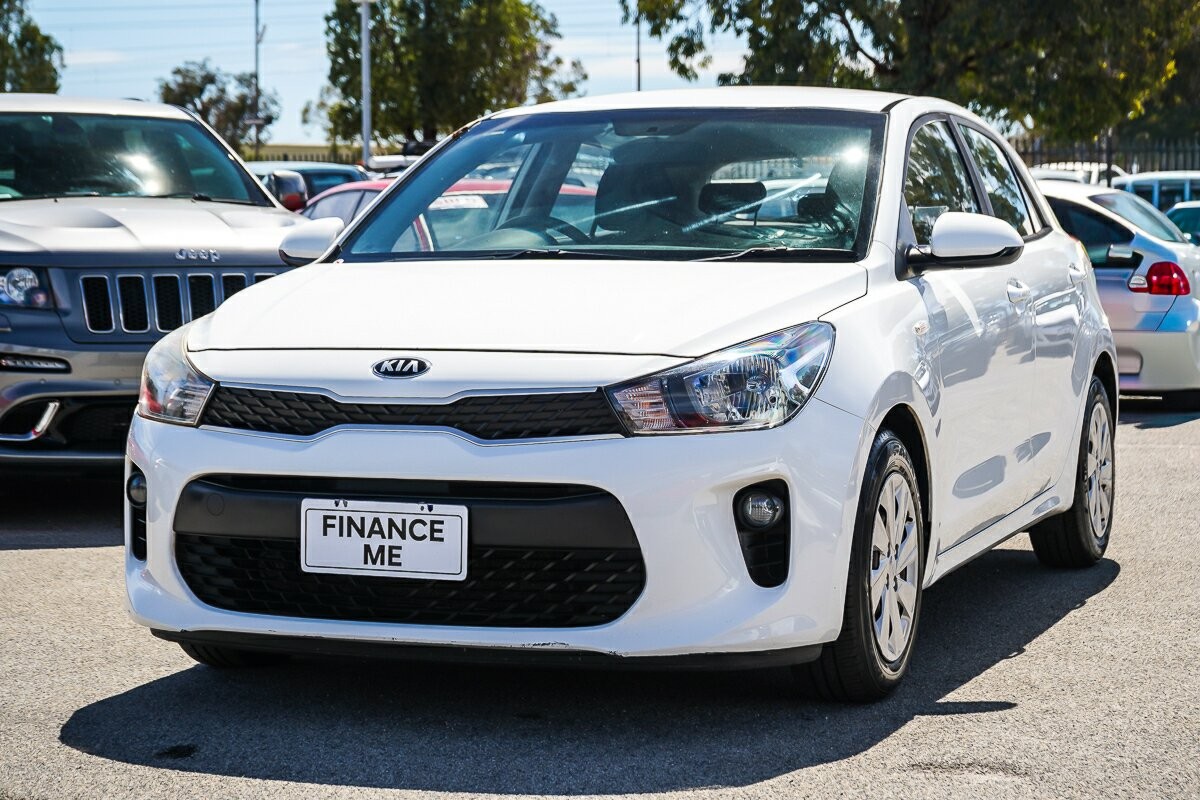 Kia Rio image 4
