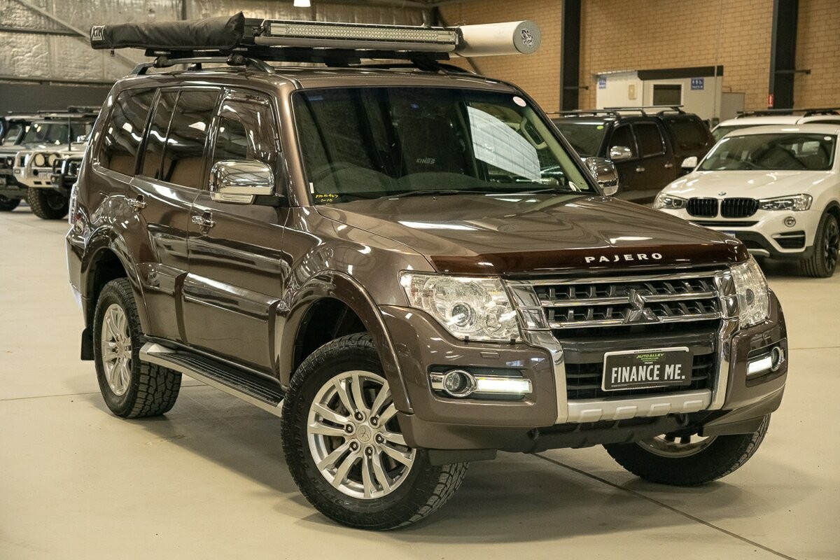 Mitsubishi Pajero image 1