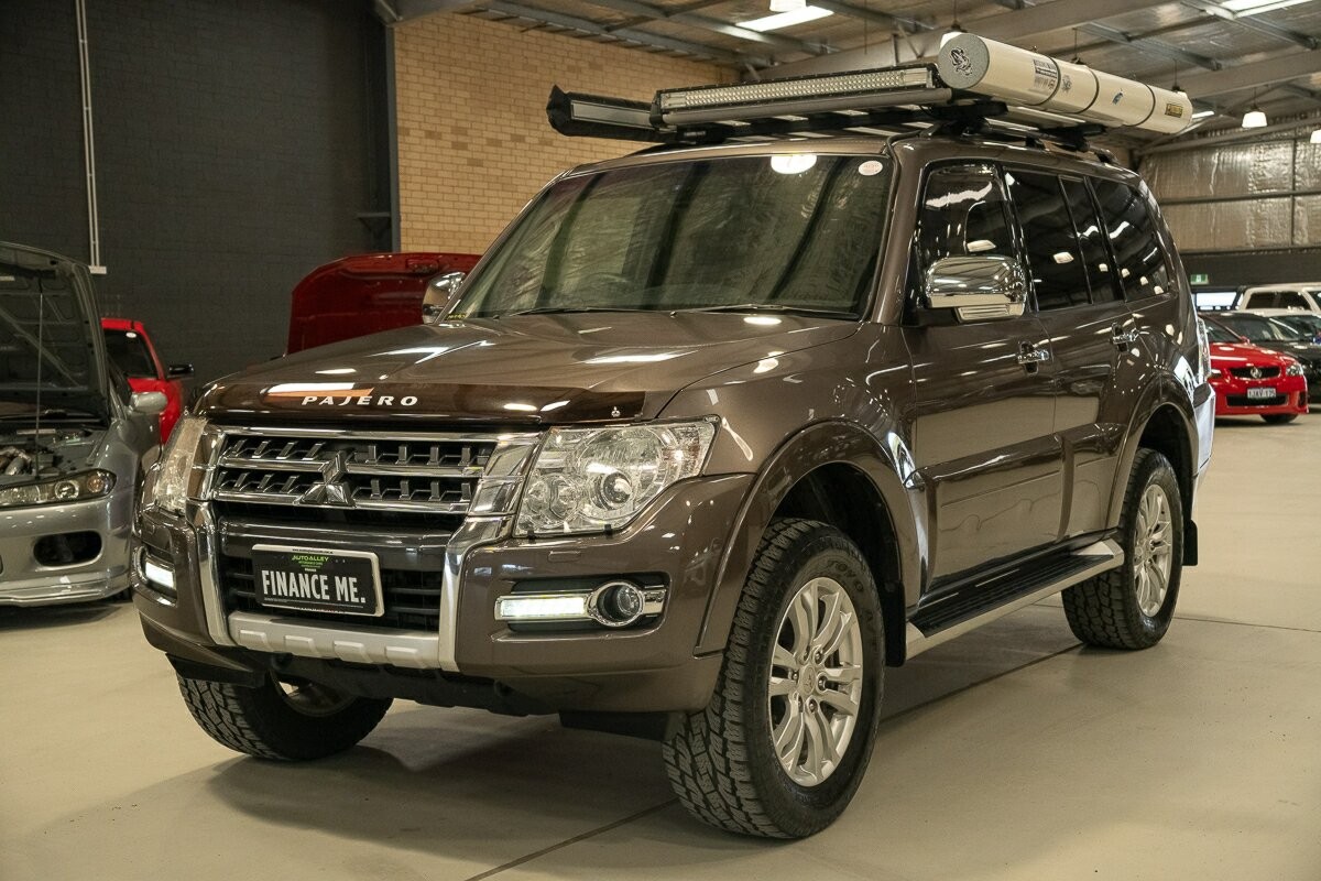 Mitsubishi Pajero image 4