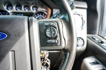 https://vehicle-cdn.autoleague.cloud/4294_81010971_15.jpg