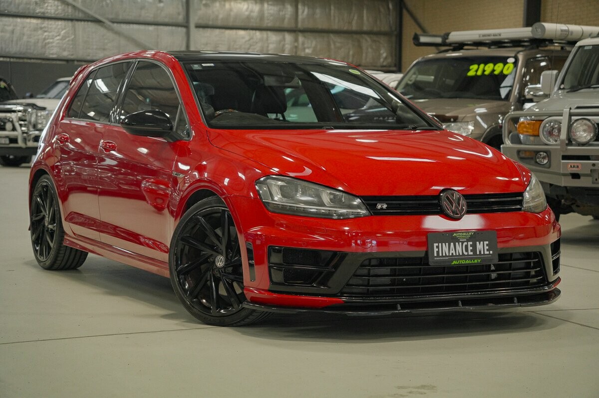 Volkswagen Golf image 1