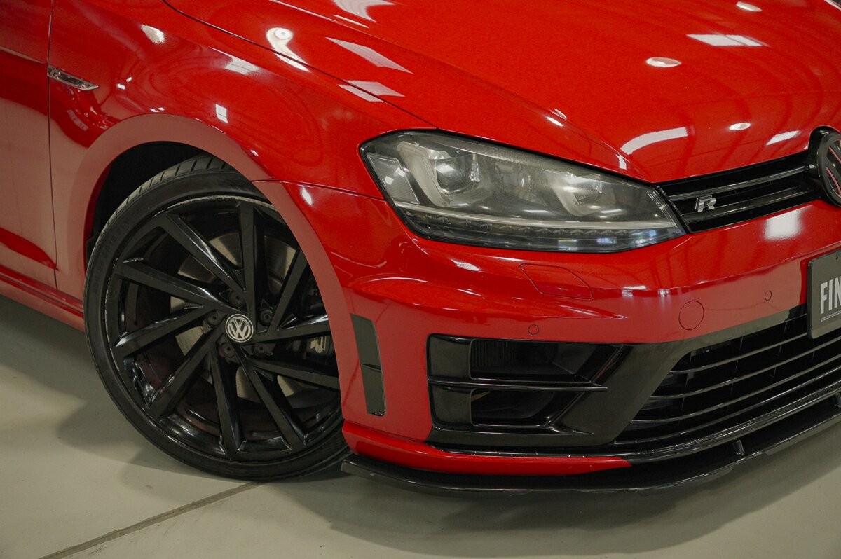 Volkswagen Golf image 2