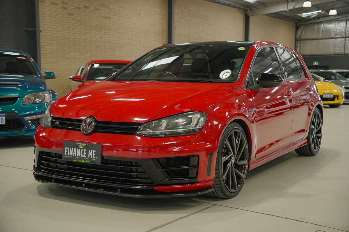 Volkswagen Golf image 4