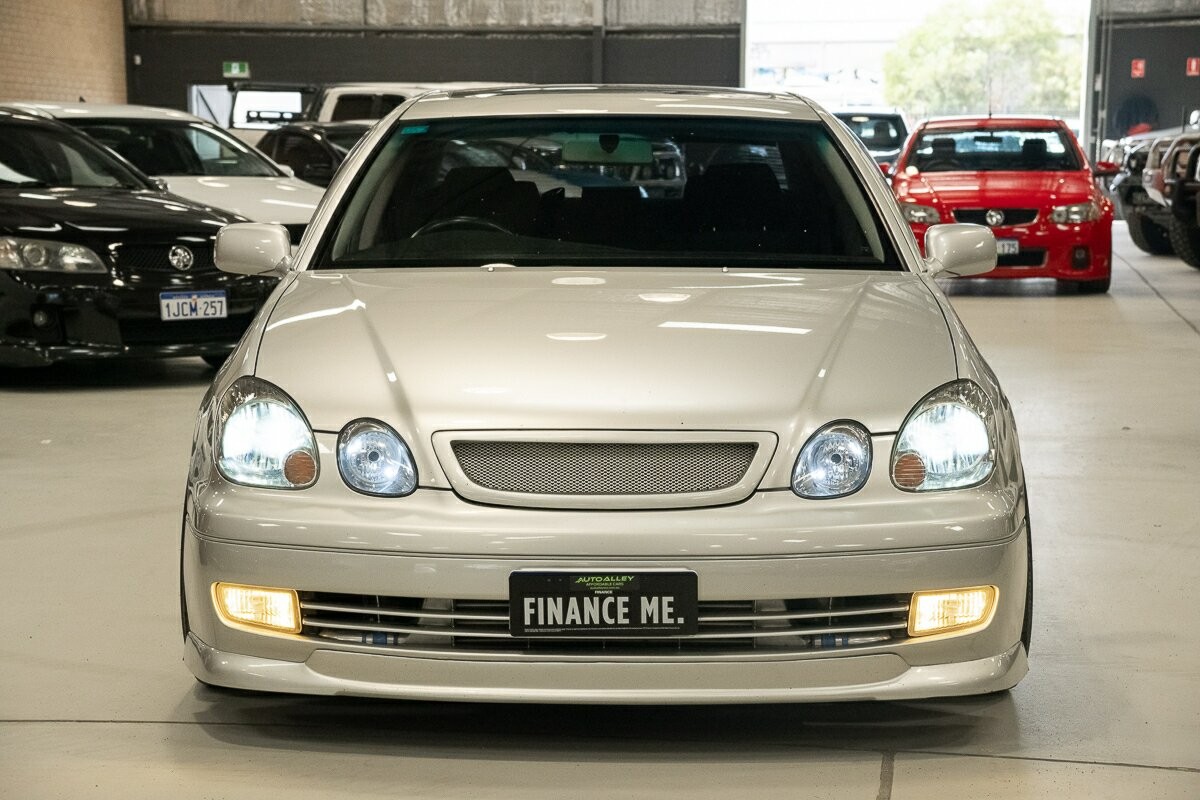 Toyota Aristo image 3