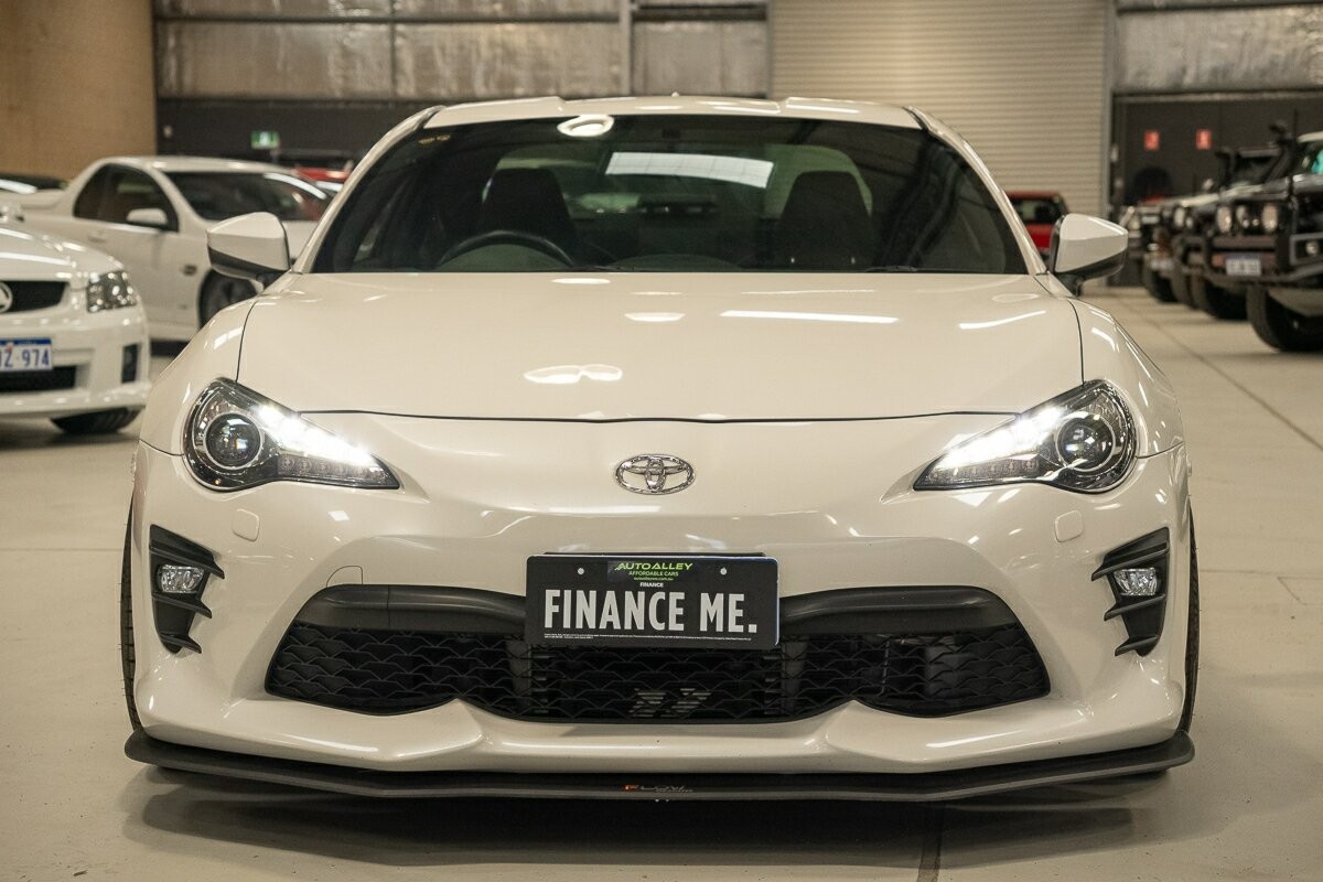 Toyota 86 image 3
