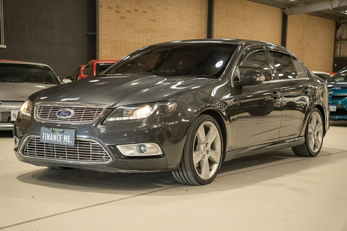 Ford Falcon image 4