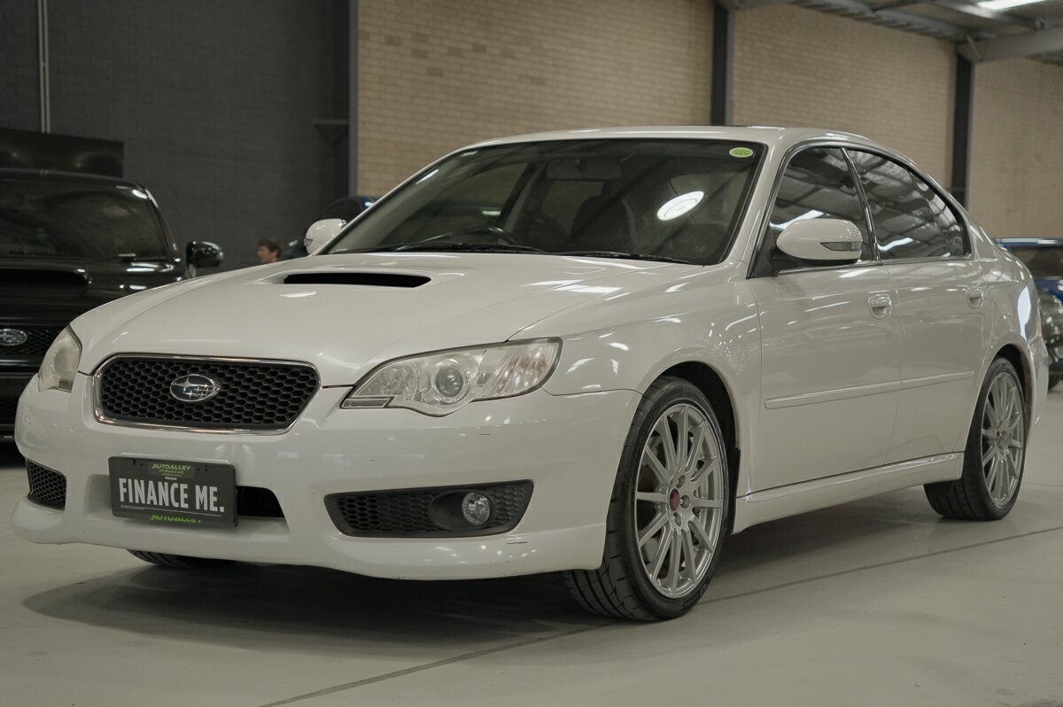 Subaru Liberty image 4