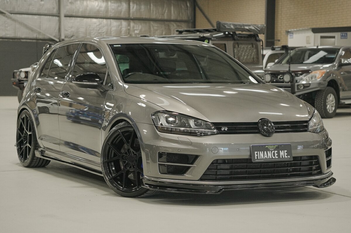 Volkswagen Golf image 1