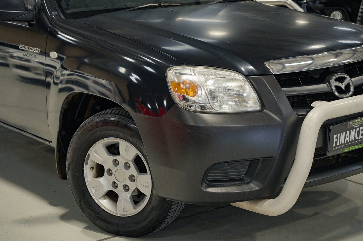 Mazda Bt-50 image 2