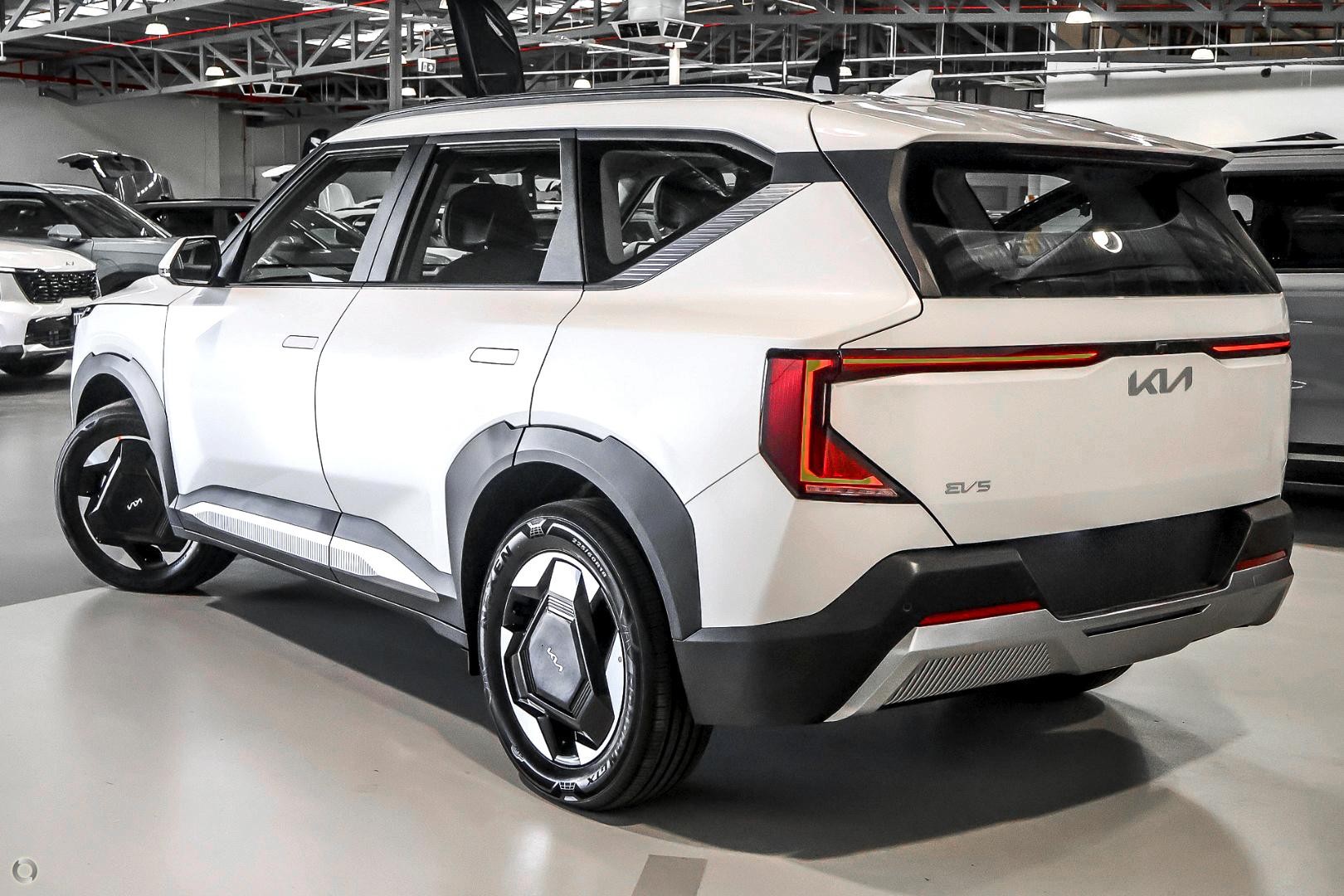 Kia Ev5 image 4