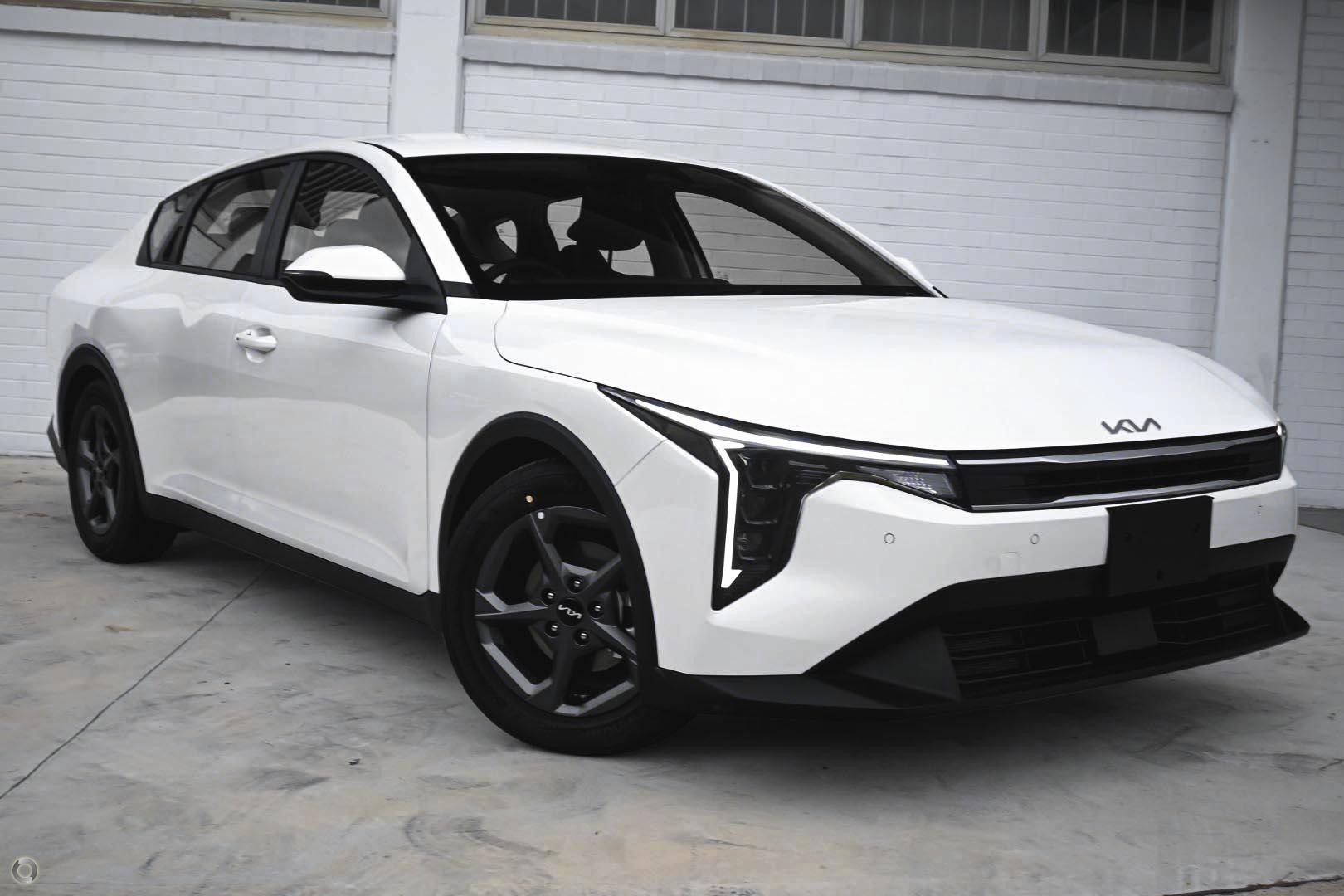 Kia K4 image 1
