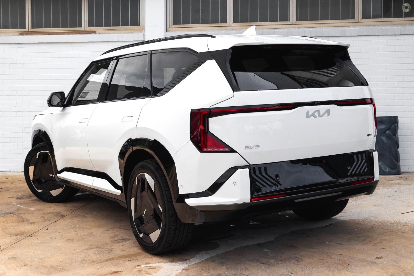 Kia Ev5 image 4