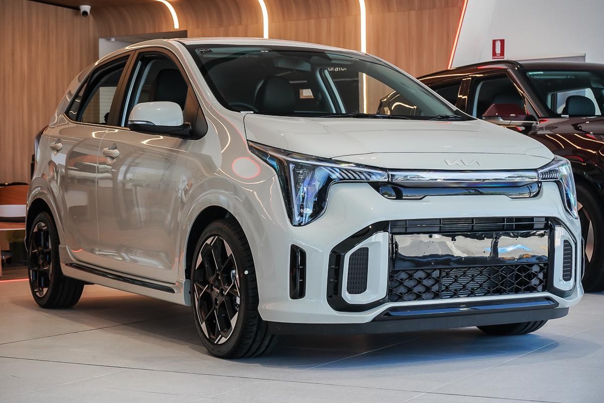 Kia Picanto image 1