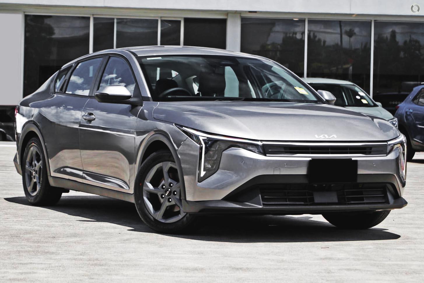 Kia K4 image 1