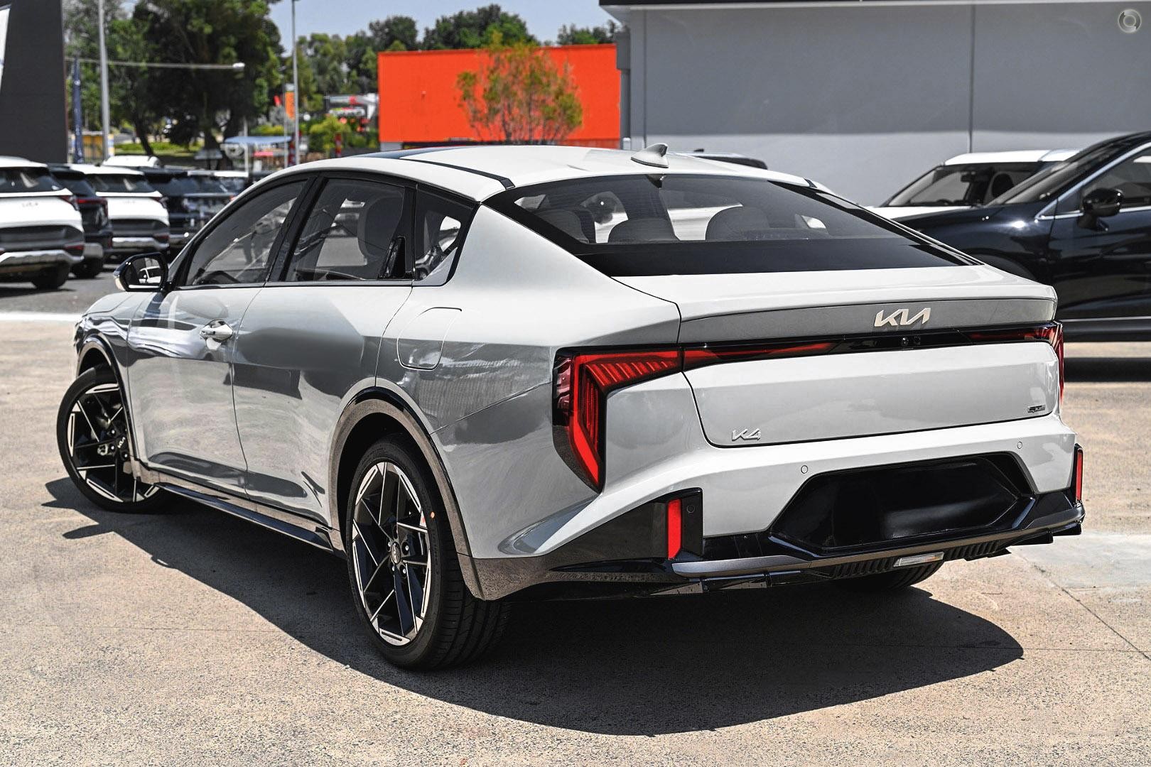 Kia K4 image 4