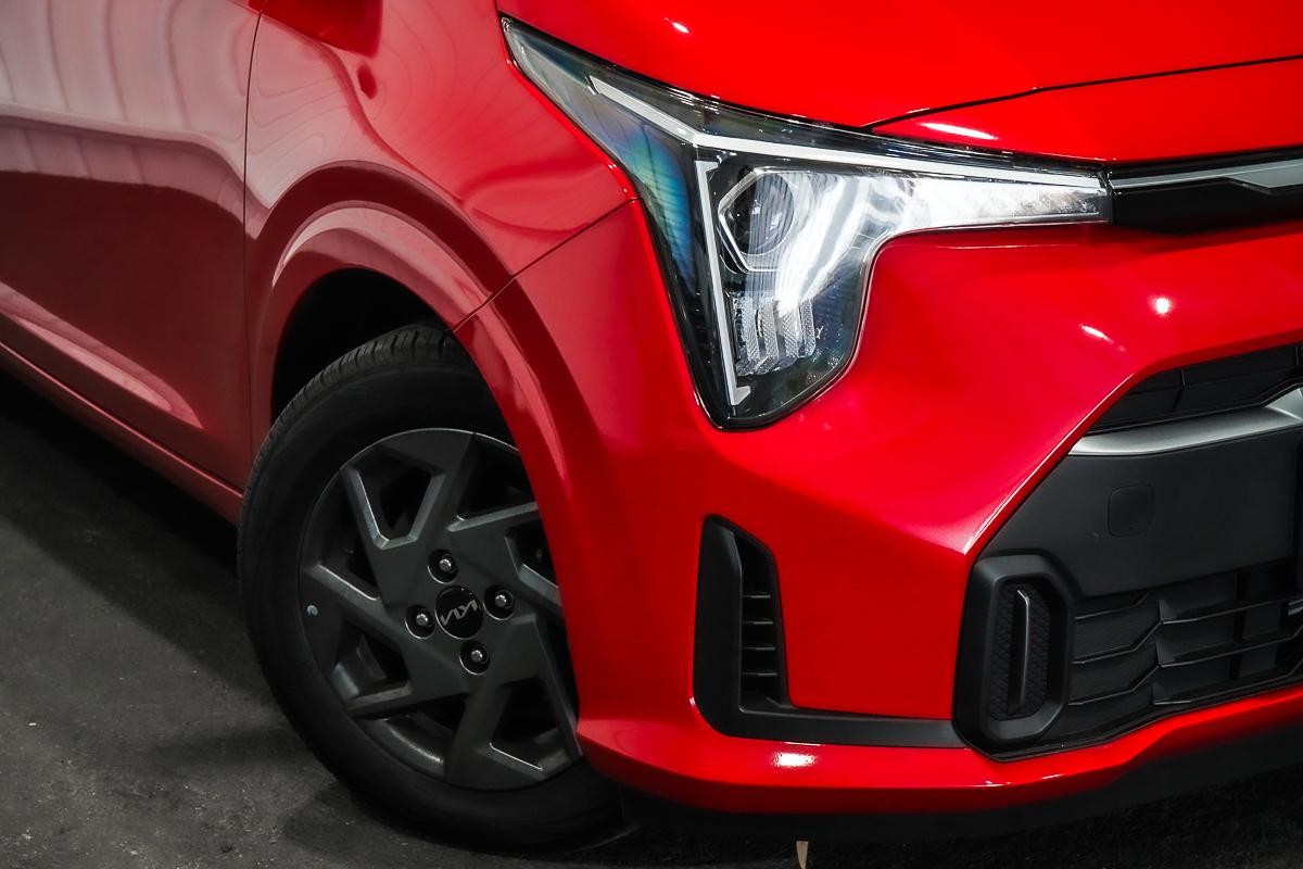 Kia Picanto image 2