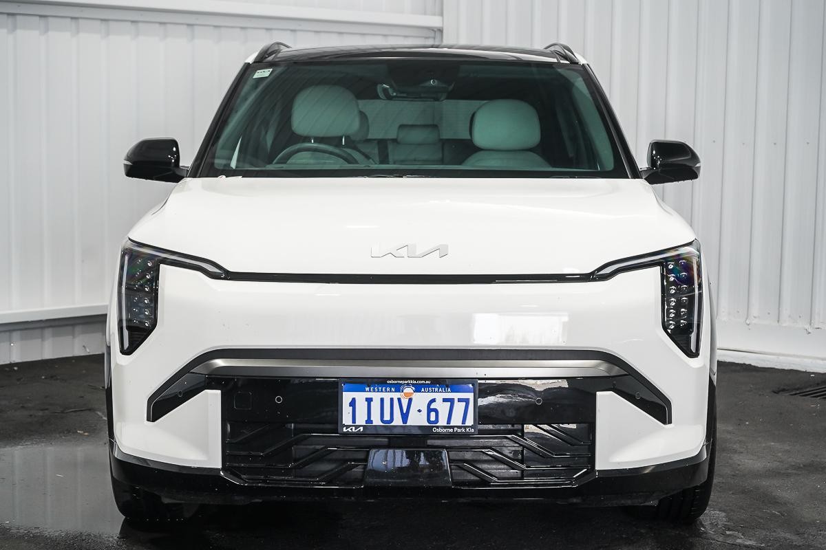 Kia Ev3 image 3