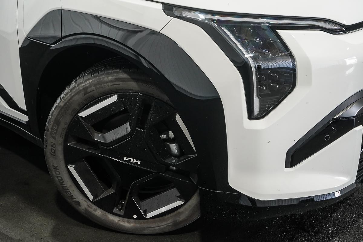 Kia Ev3 image 2
