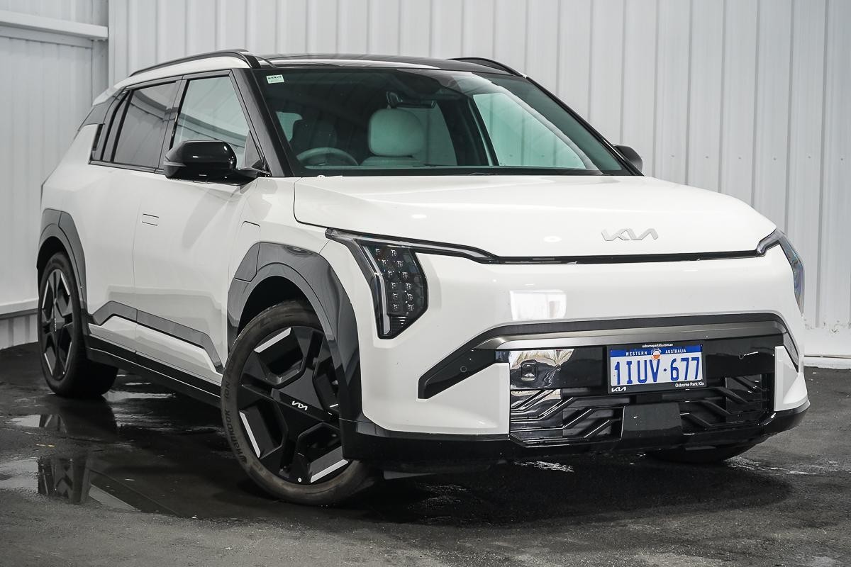 Kia Ev3 image 1