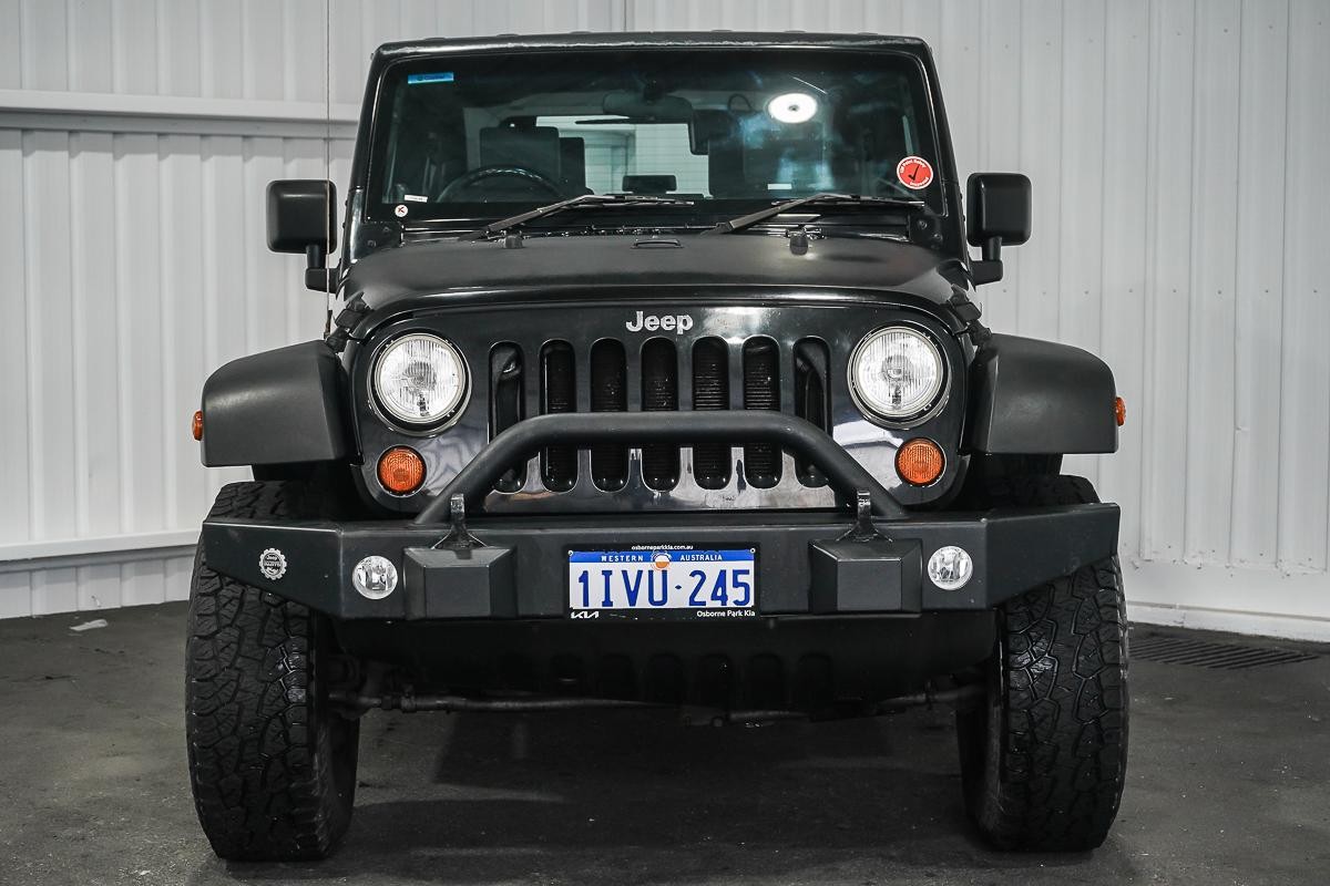 Jeep Wrangler image 3