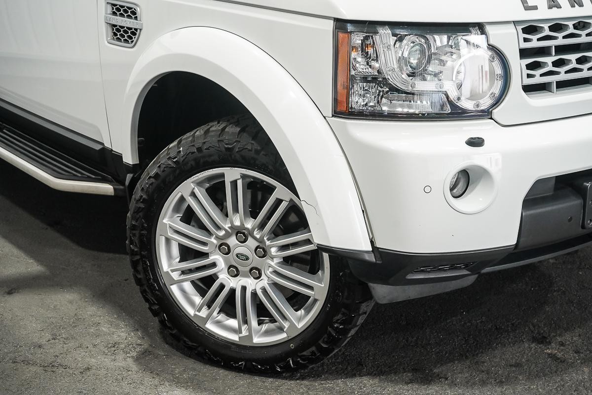 Land Rover Discovery 4 image 2