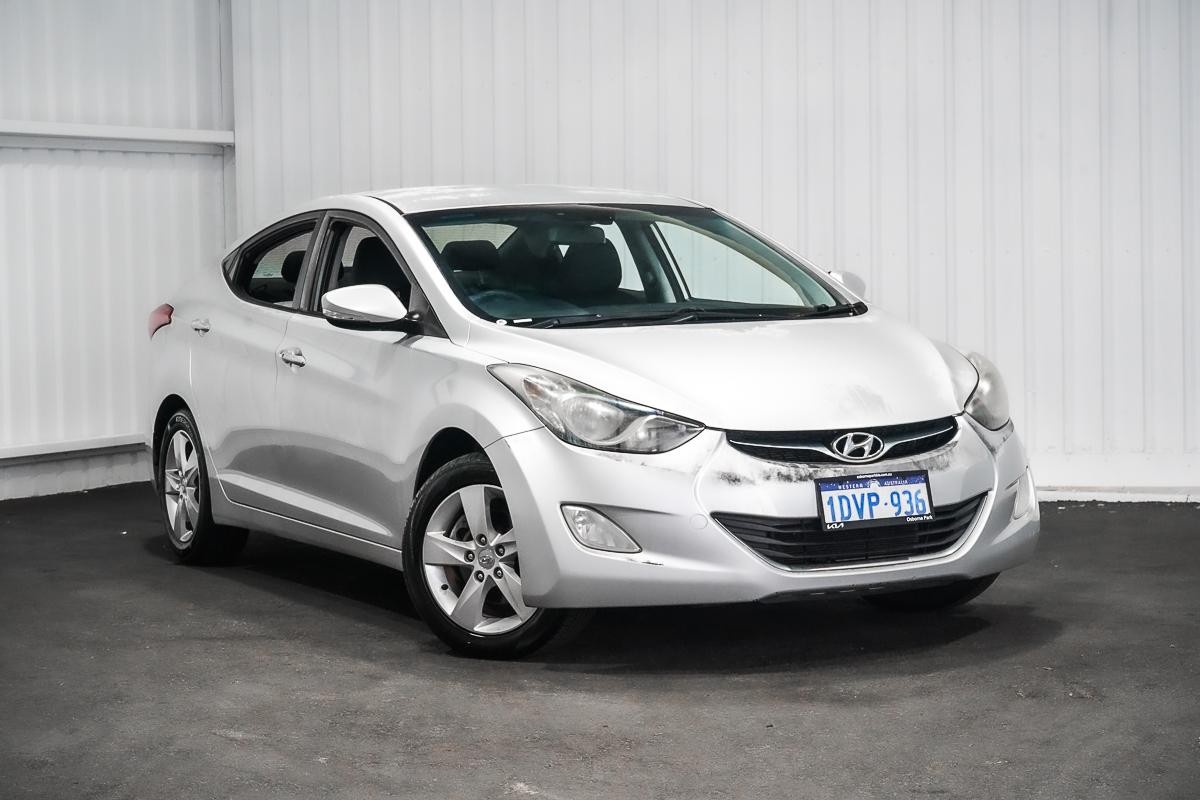 Hyundai Elantra image 1