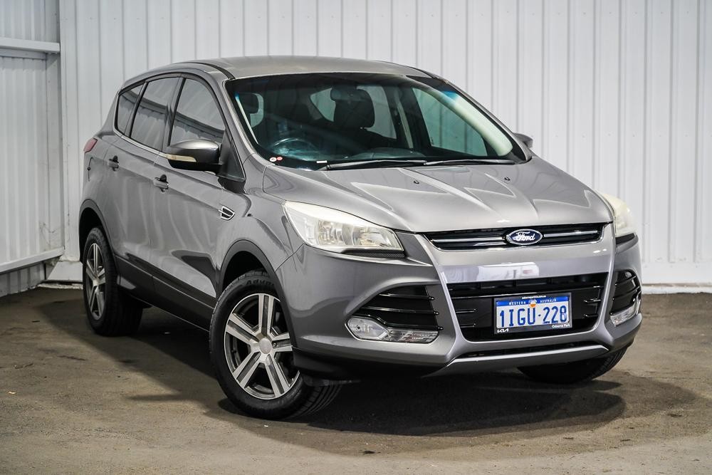 Ford Kuga image 1
