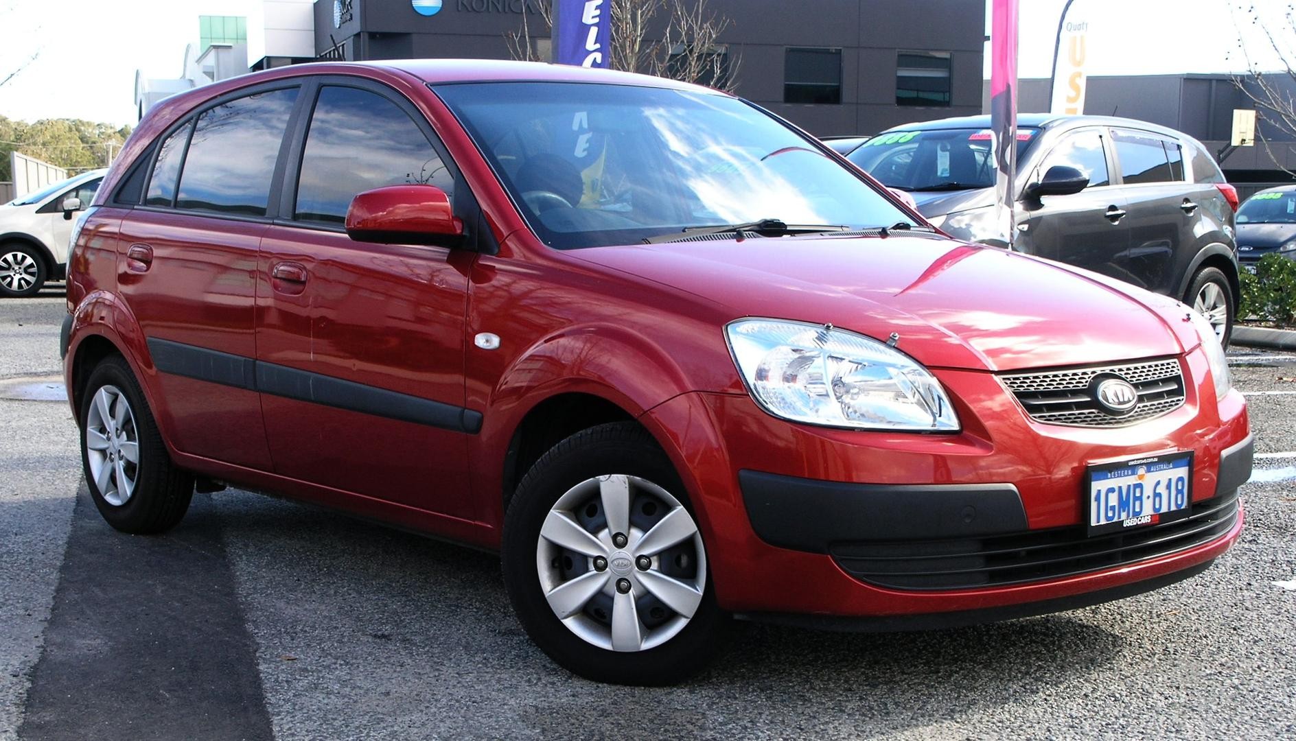 Kia Rio image 1