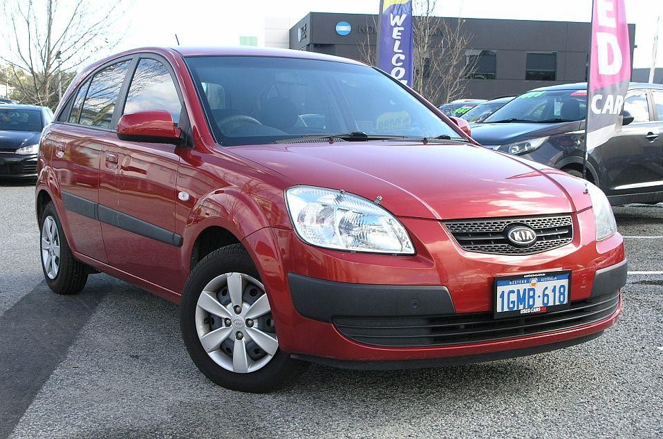 Kia Rio image 2