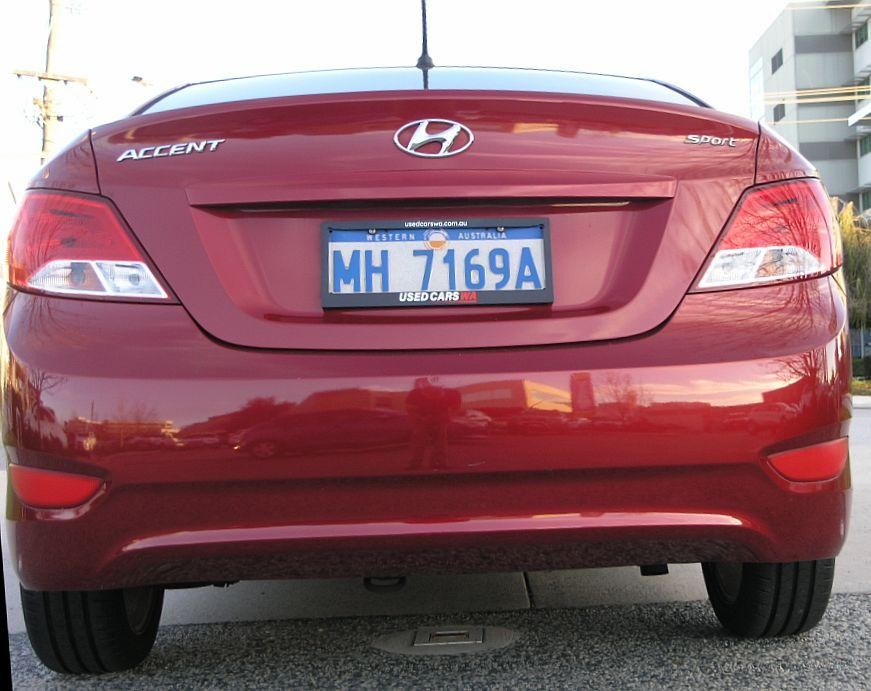 Hyundai Accent image 3