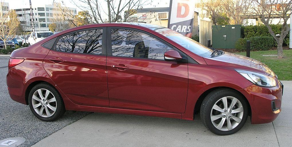 Hyundai Accent image 4