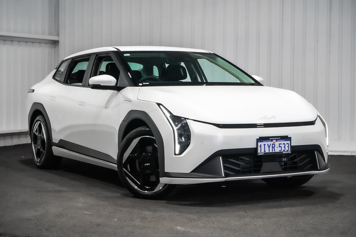 Kia Ev4 image 1