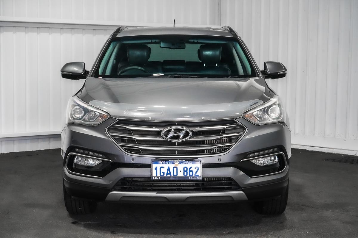 Hyundai Santa Fe image 3