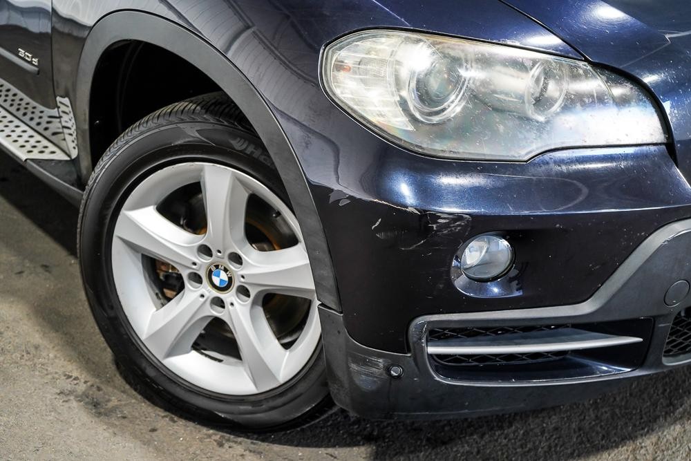 BMW X5 image 2
