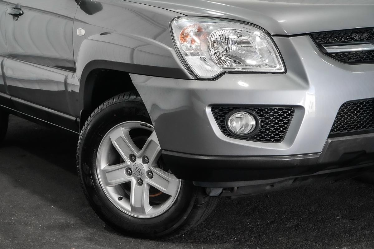 Kia Sportage image 2