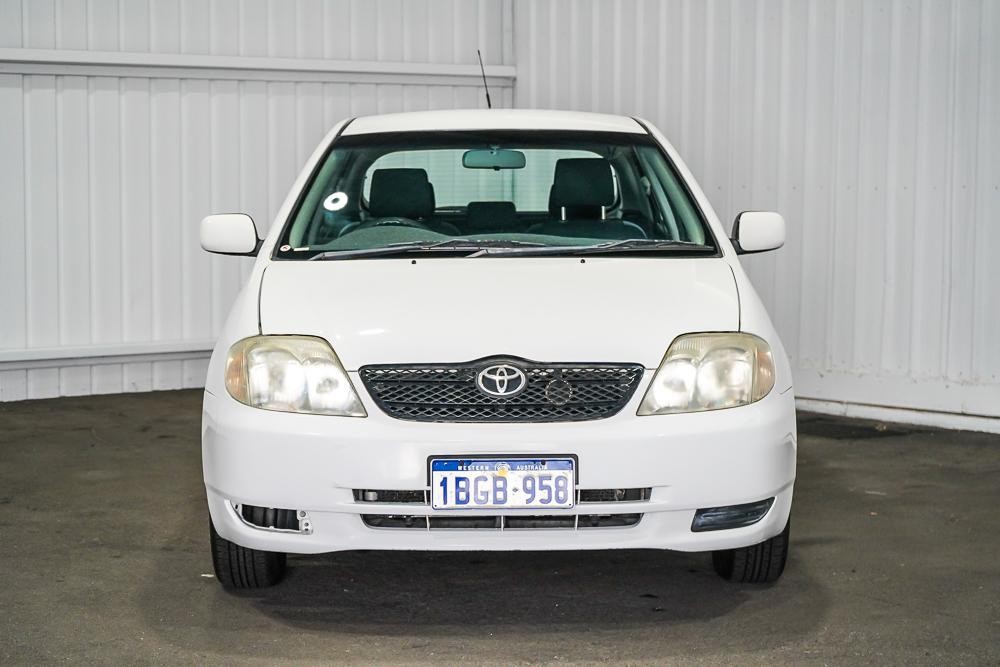 Toyota Corolla image 3